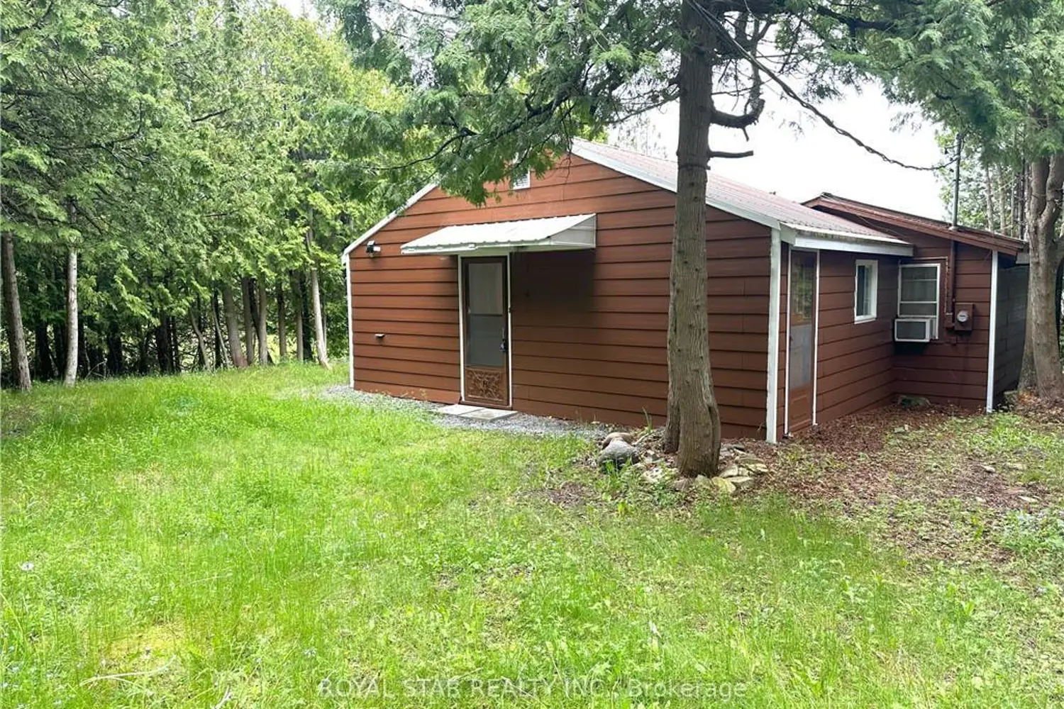 85 Simpson Avenue photo 2