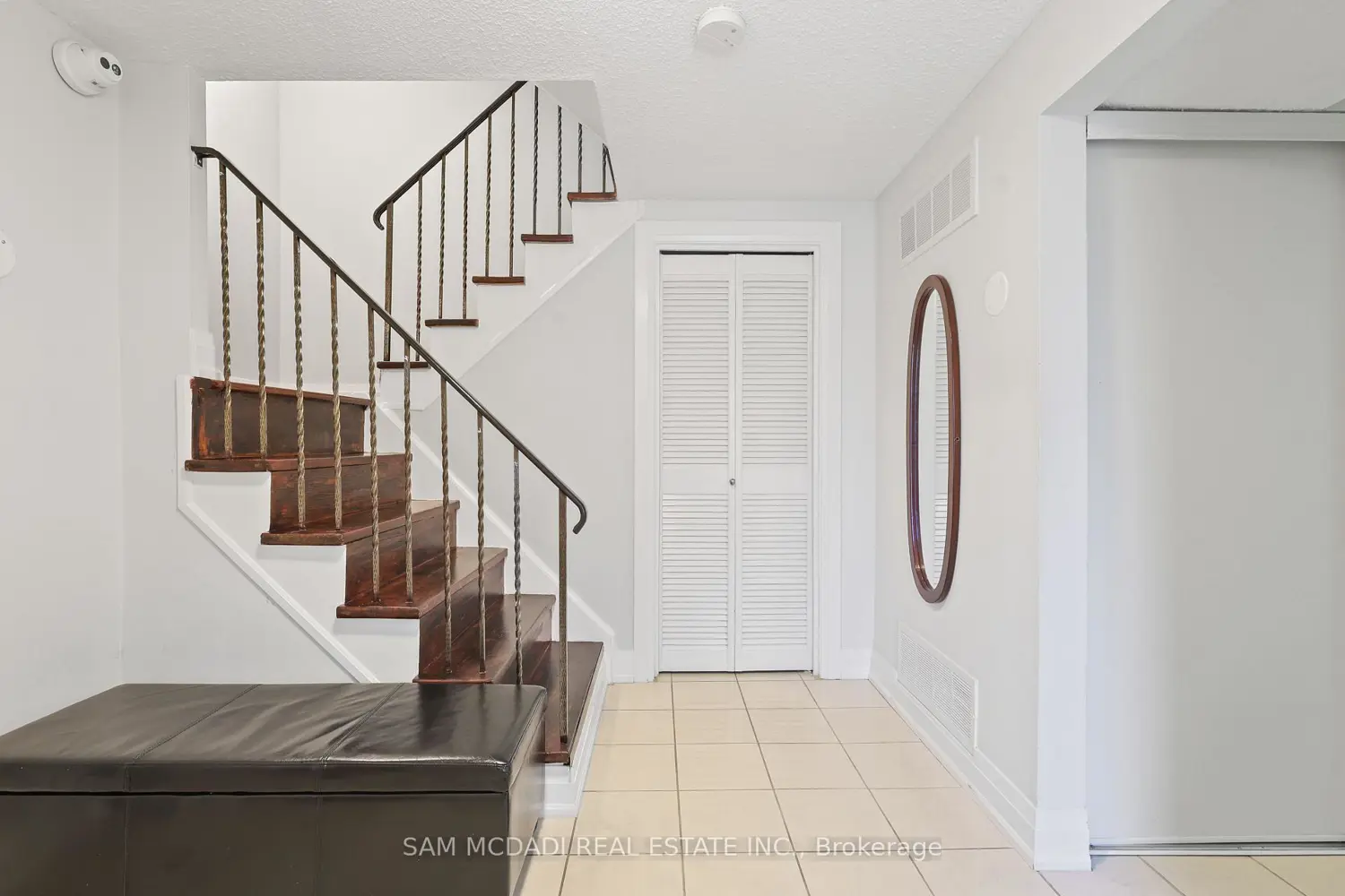 3175 Kirwin Avenue 45 photo 4