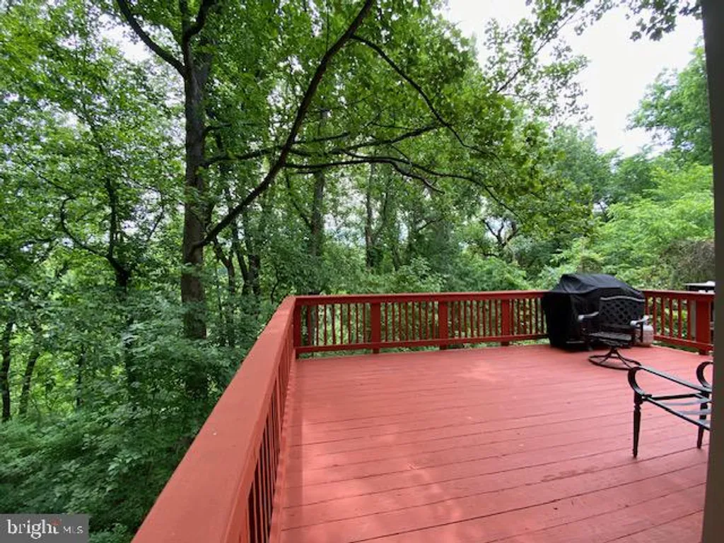 12033 Winding Creek Way, Germantown, MD 20874
