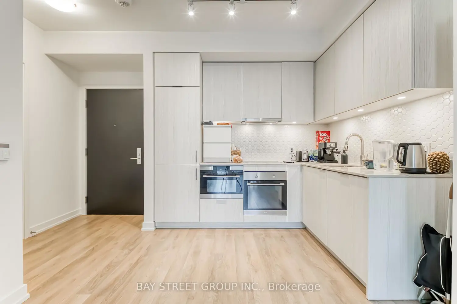 158 Front Street 210 photo 3