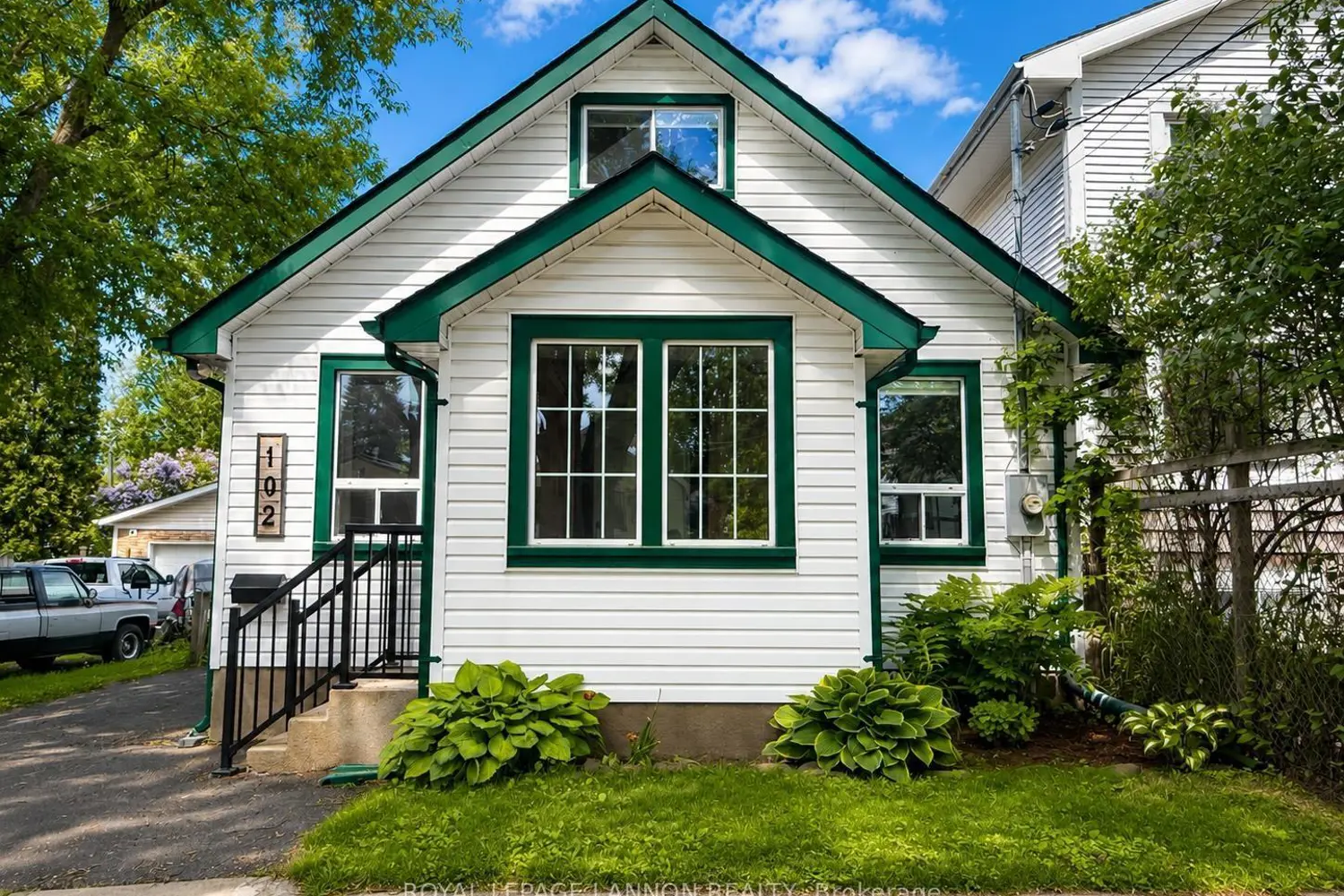 102 Kenogami Avenue photo 4