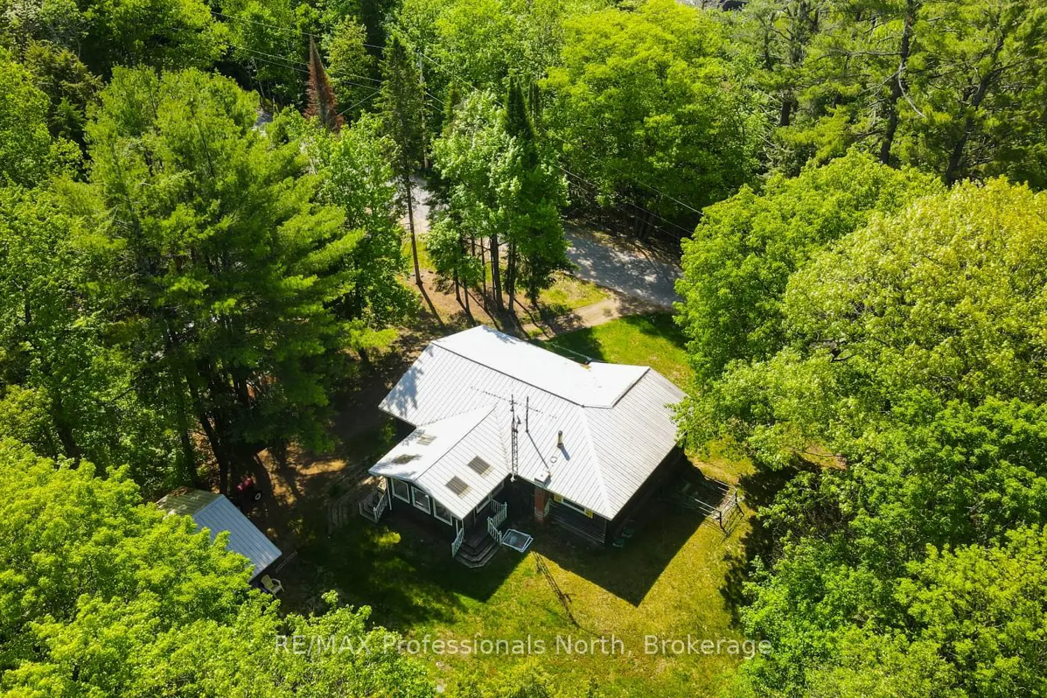 171 Sunnyside Street photo 2