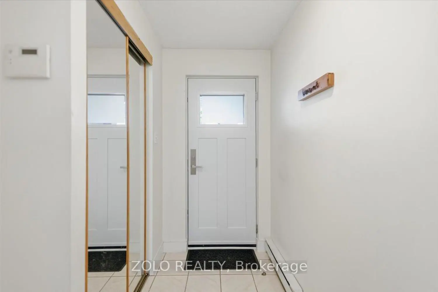 98 Darras Court photo 2