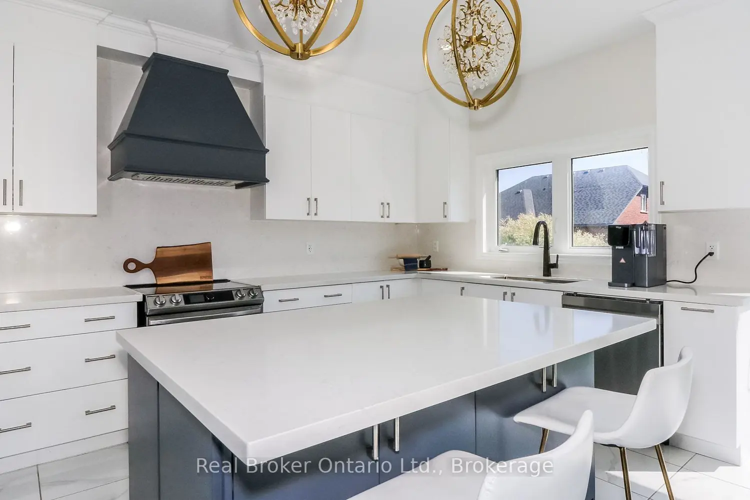 1649 Corsal Court photo 4