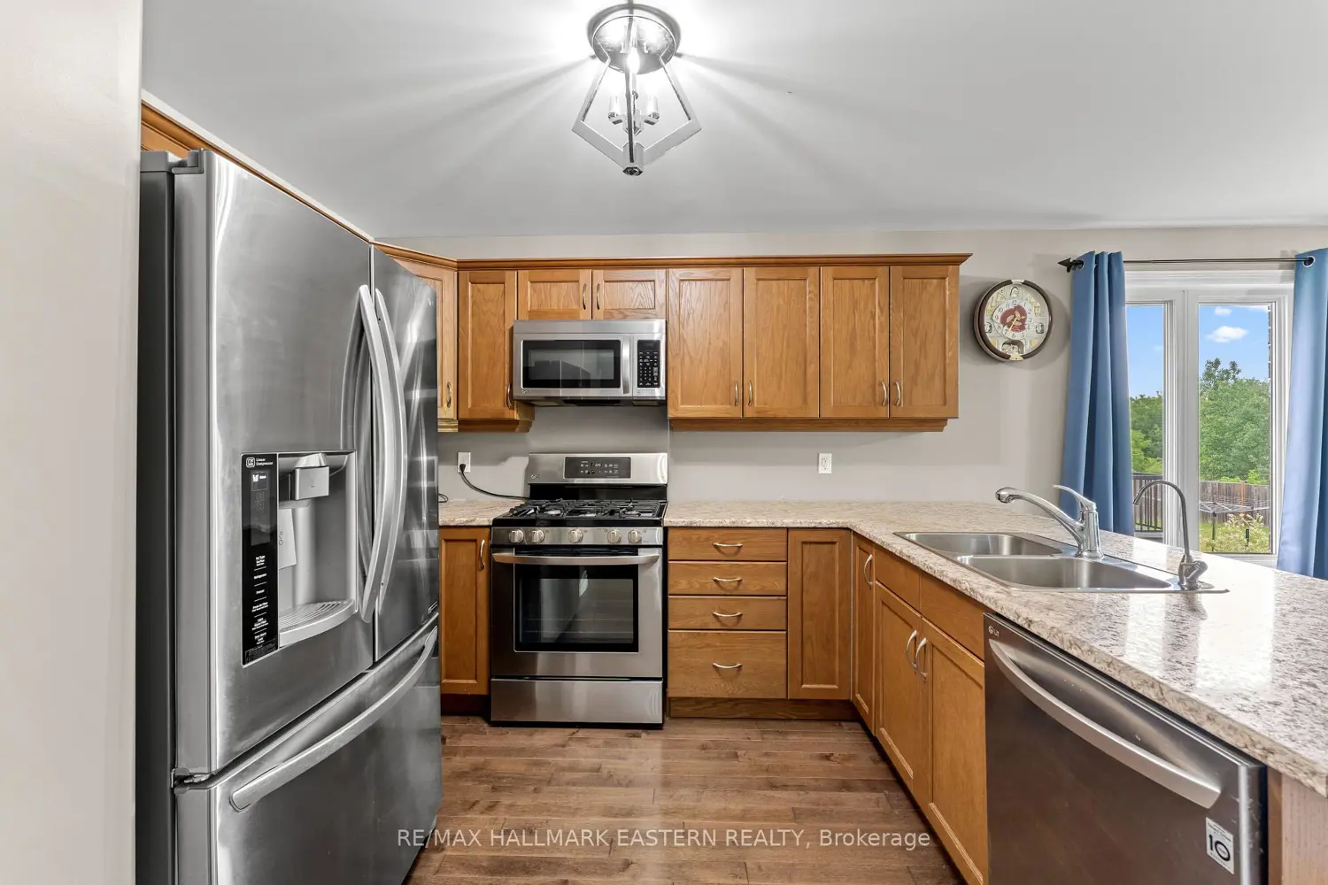 7 Millpond Lane photo 3