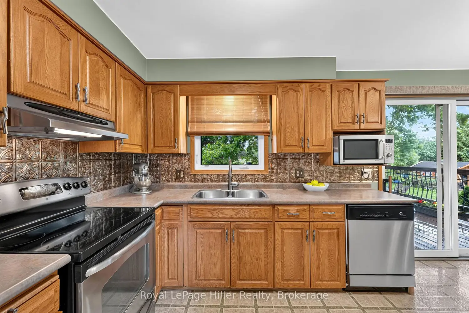 59 Briarhill Drive photo 3