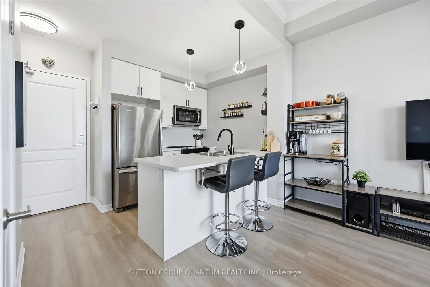 450 Dundas Street 514 photo 3