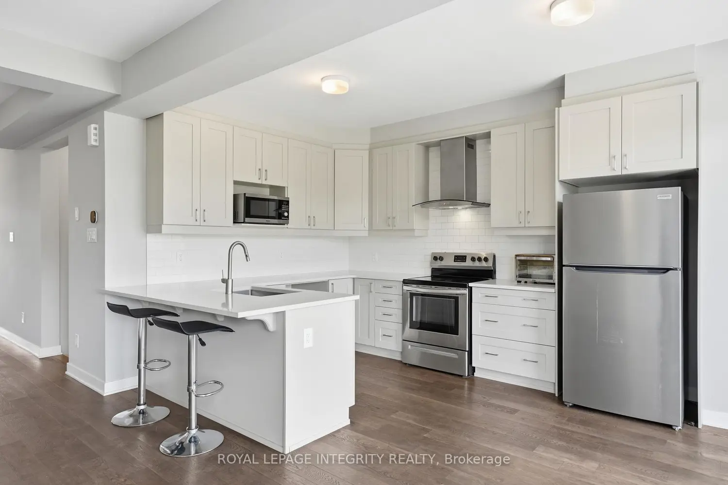 2084 Winsome Terrace photo 3