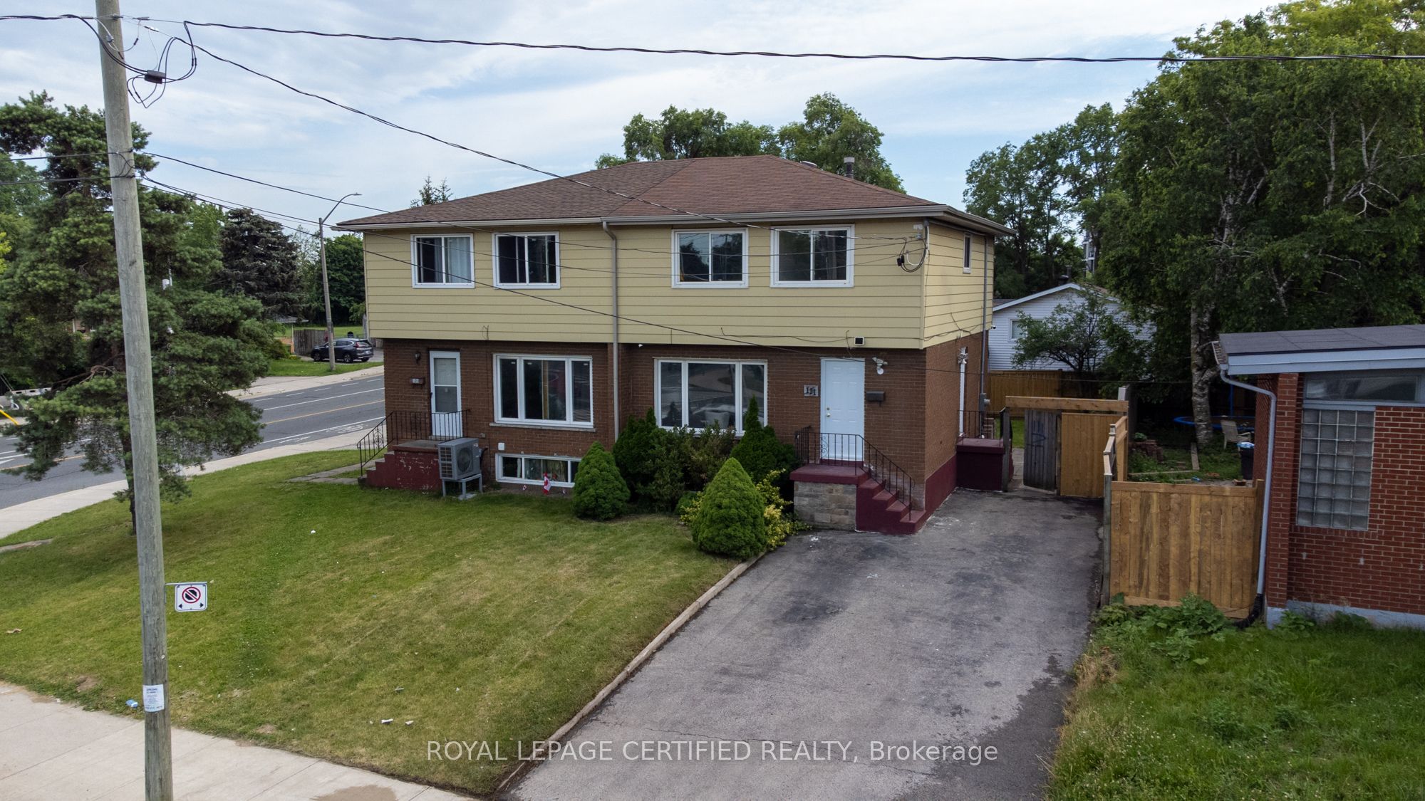 111 Limeridge Road W, Hamilton, ON, L9C 2V3 photo 2