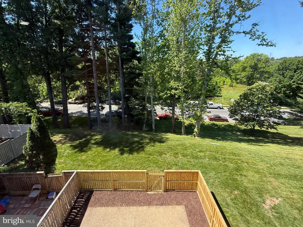19701 Greenside Terrace, Gaithersburg, MD 20886