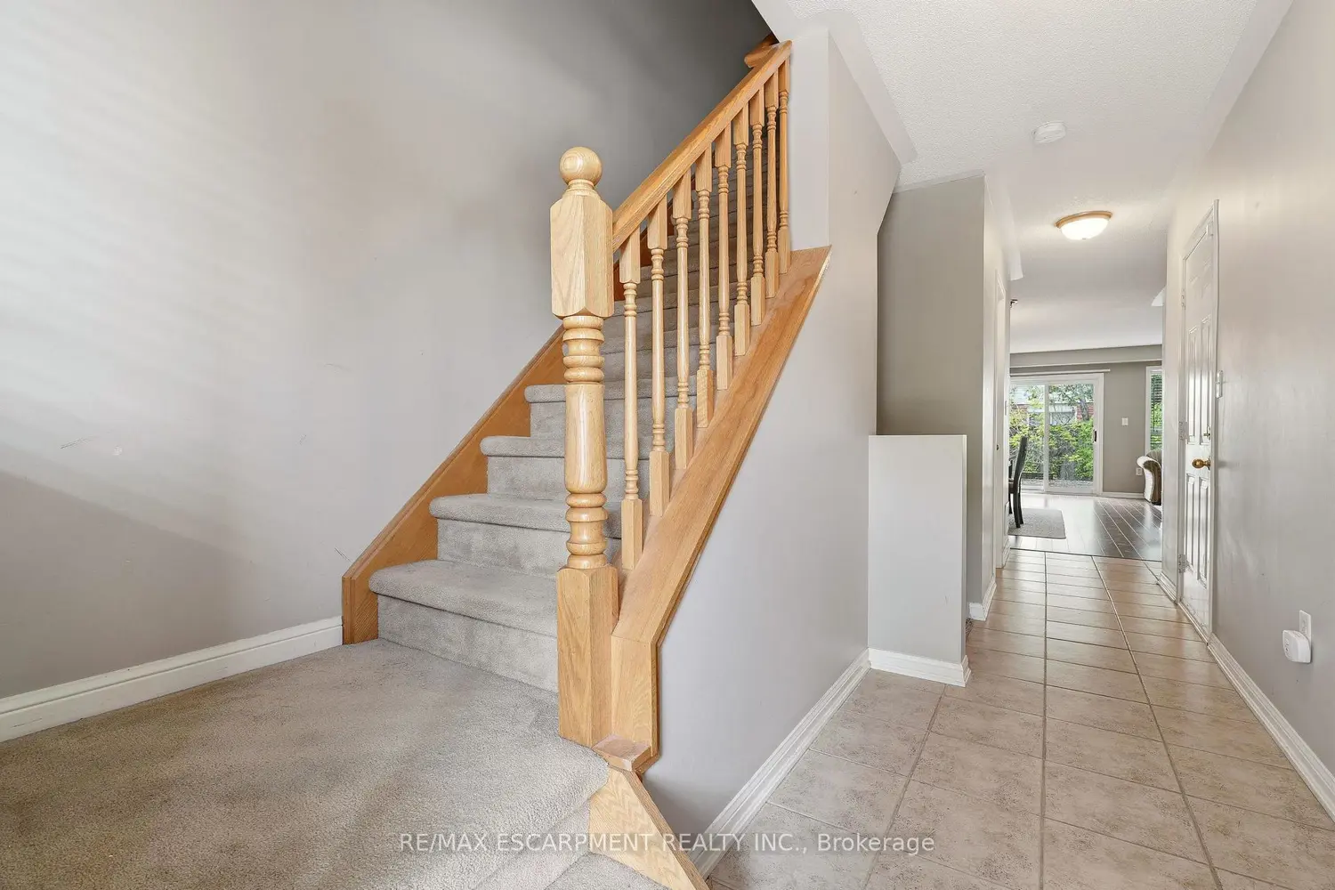 4413 Peter Drive photo 2