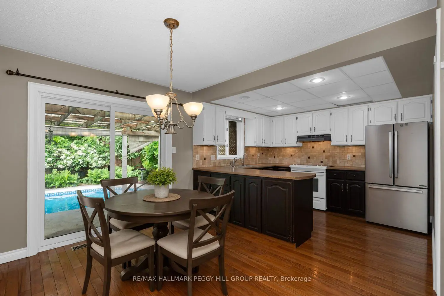 22 Richler Crescent photo 5