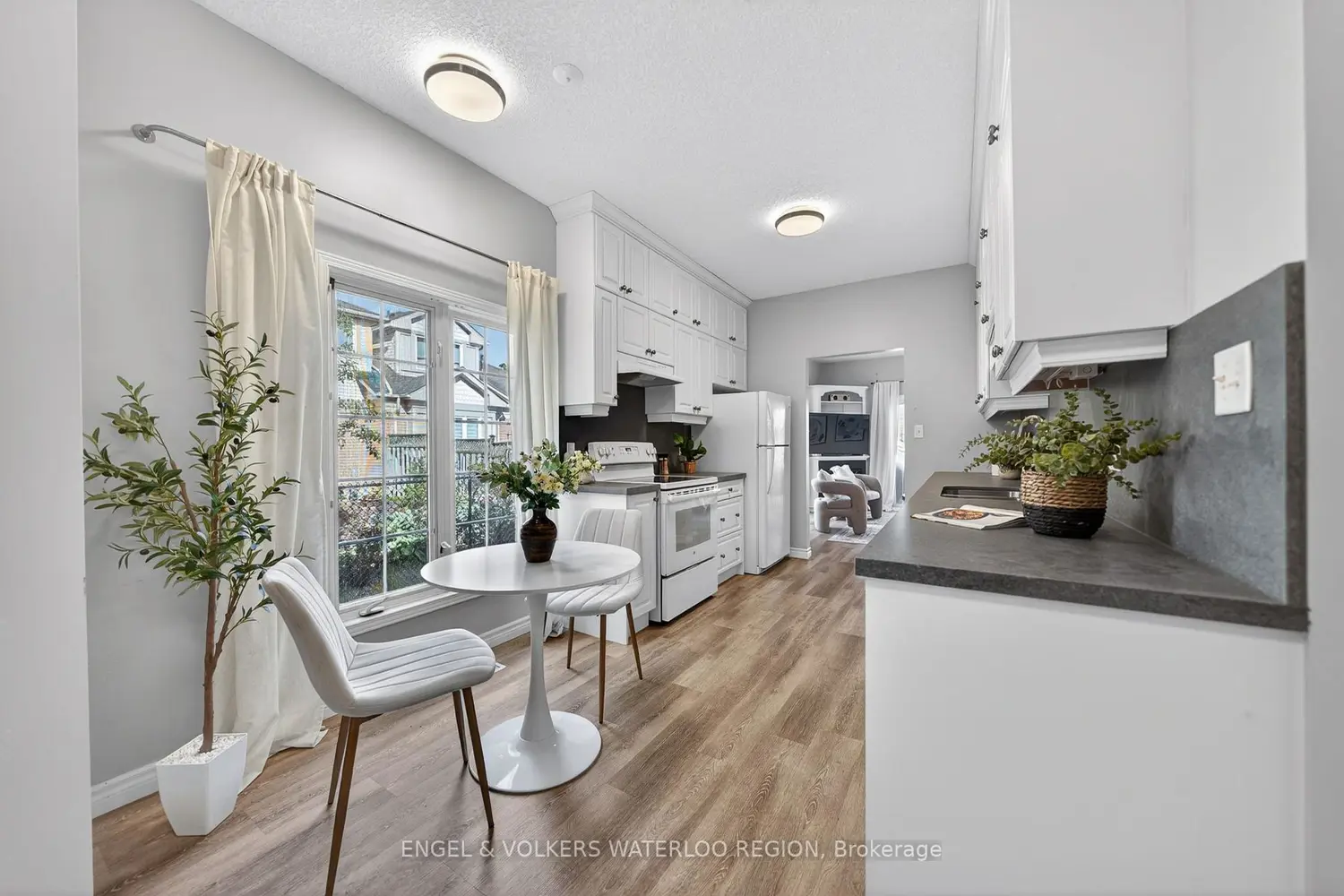 139 Reiber Court photo 4