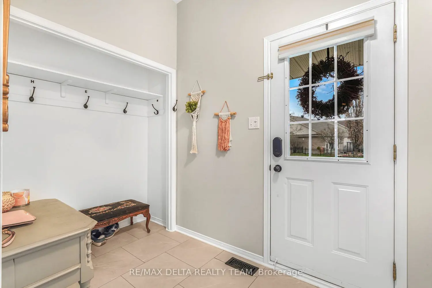 540 Chardonnay Drive photo 2