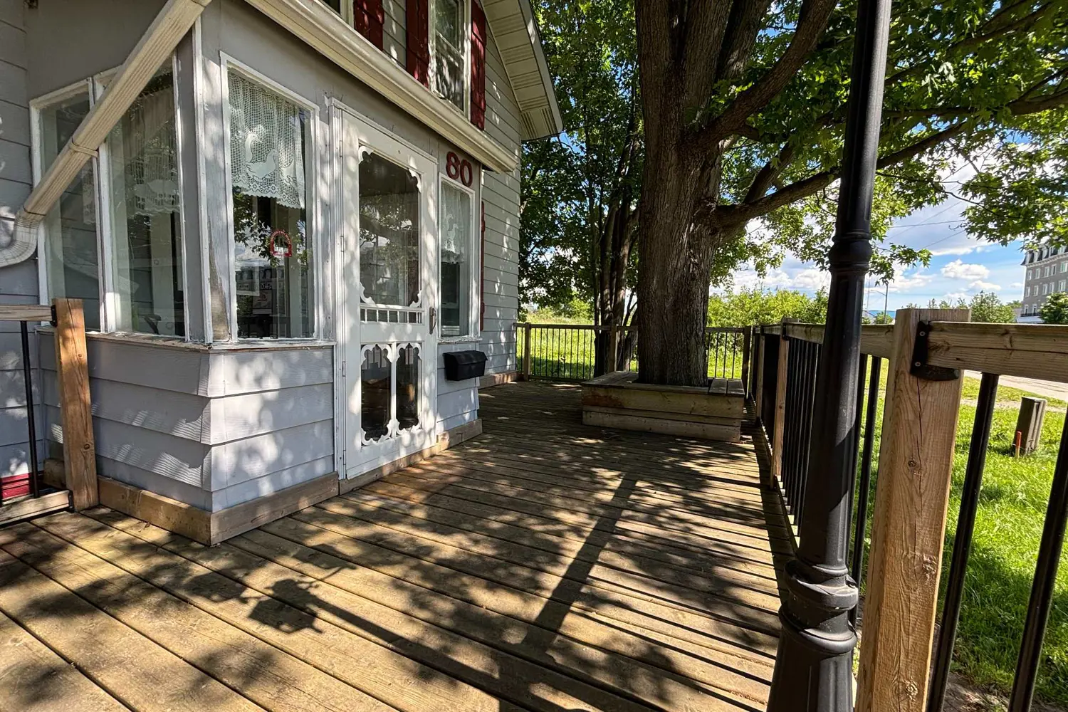80 Albert Street photo 2