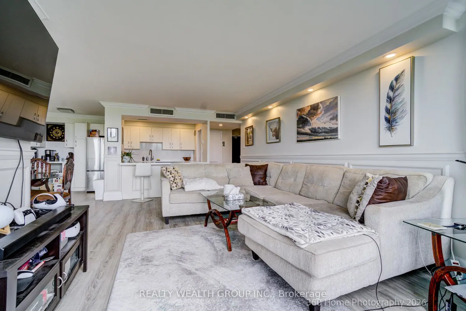 1333 Bloor St Street 619