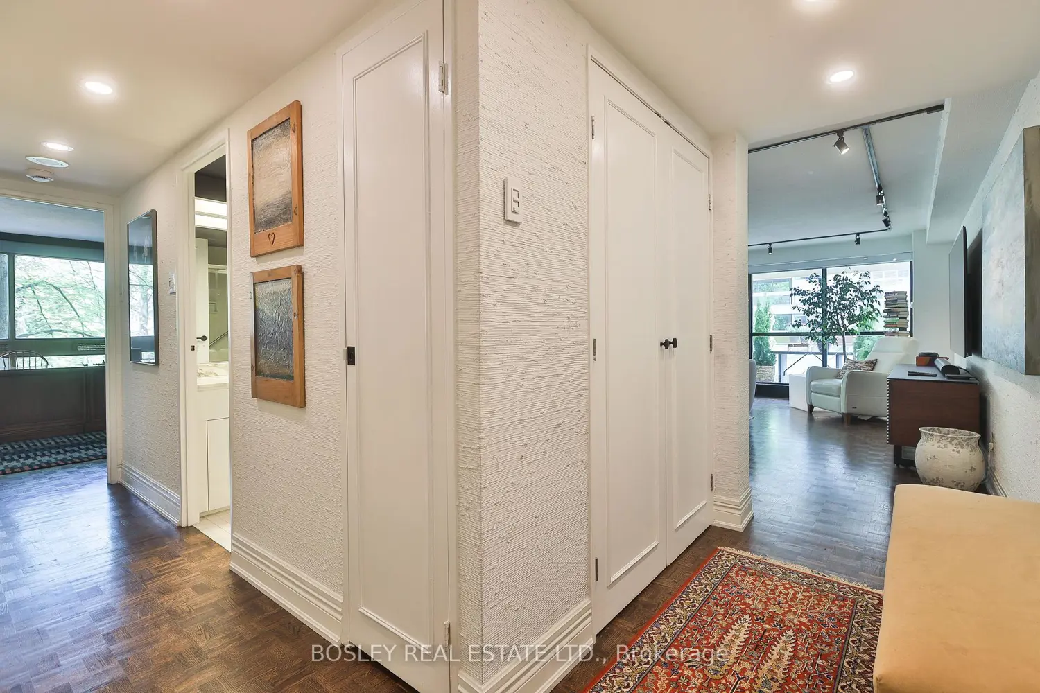 63 St Clair Avenue 306 photo 3