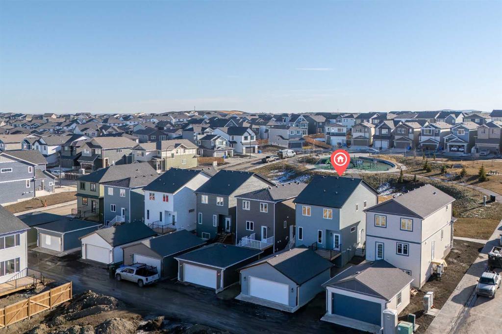 26 Versant Path SW, Calgary, AB, T2Y 0Z4 photo 3