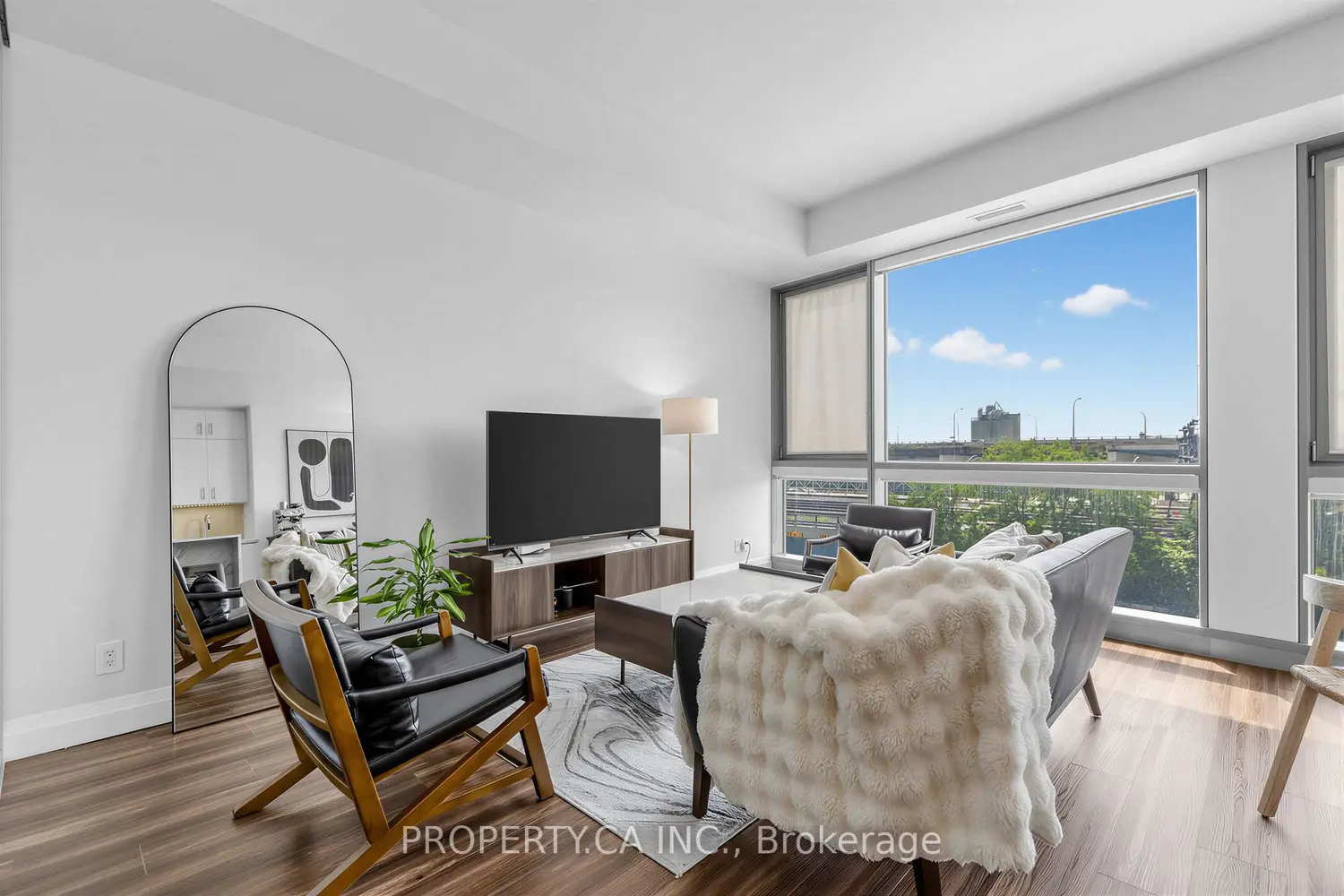 390 Cherry Street 311 photo 4