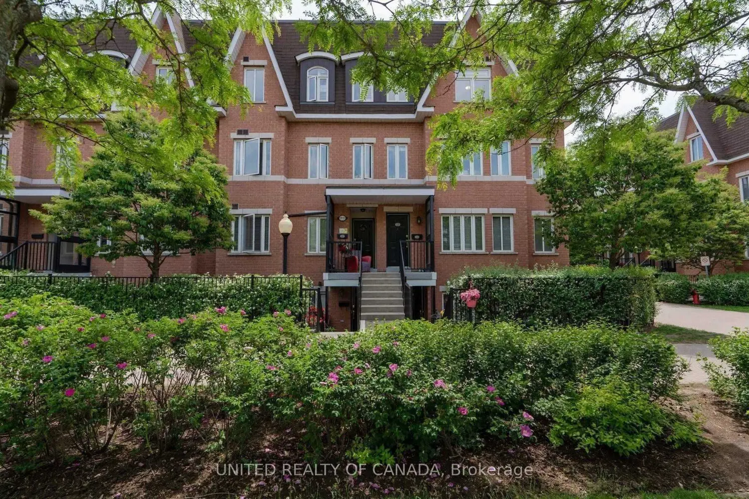 312 John Street 330 photo 2