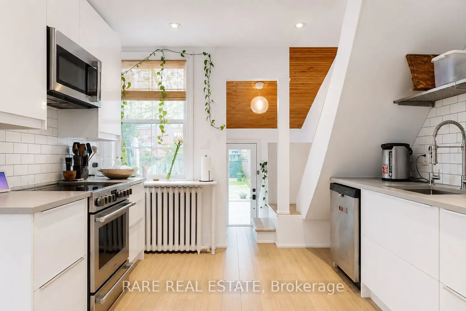 48 Redwood Avenue photo 3