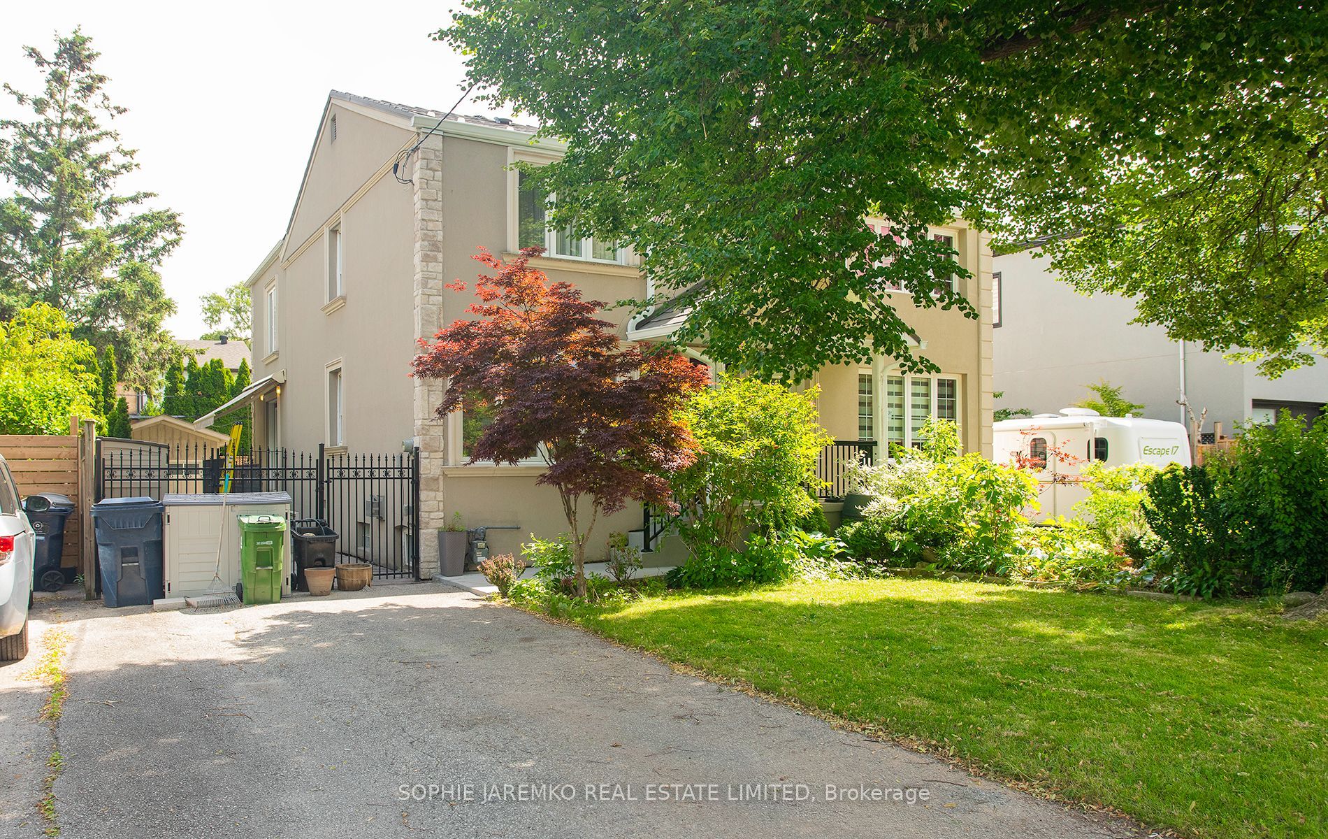 33 Sun Valley Drive, Toronto, ON, M6S 4P7 photo 2