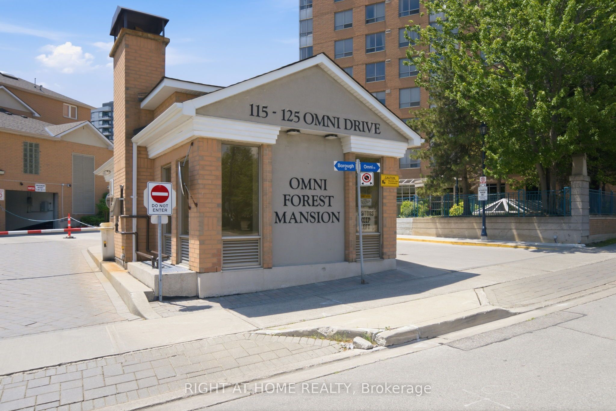 25-117 Omni Drive, Toronto, ON, M1P 5A5