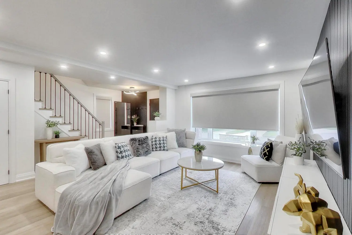 11 Blandorman Road photo 4