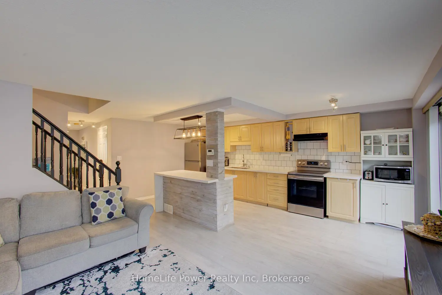 53 Prosperity Drive photo 2