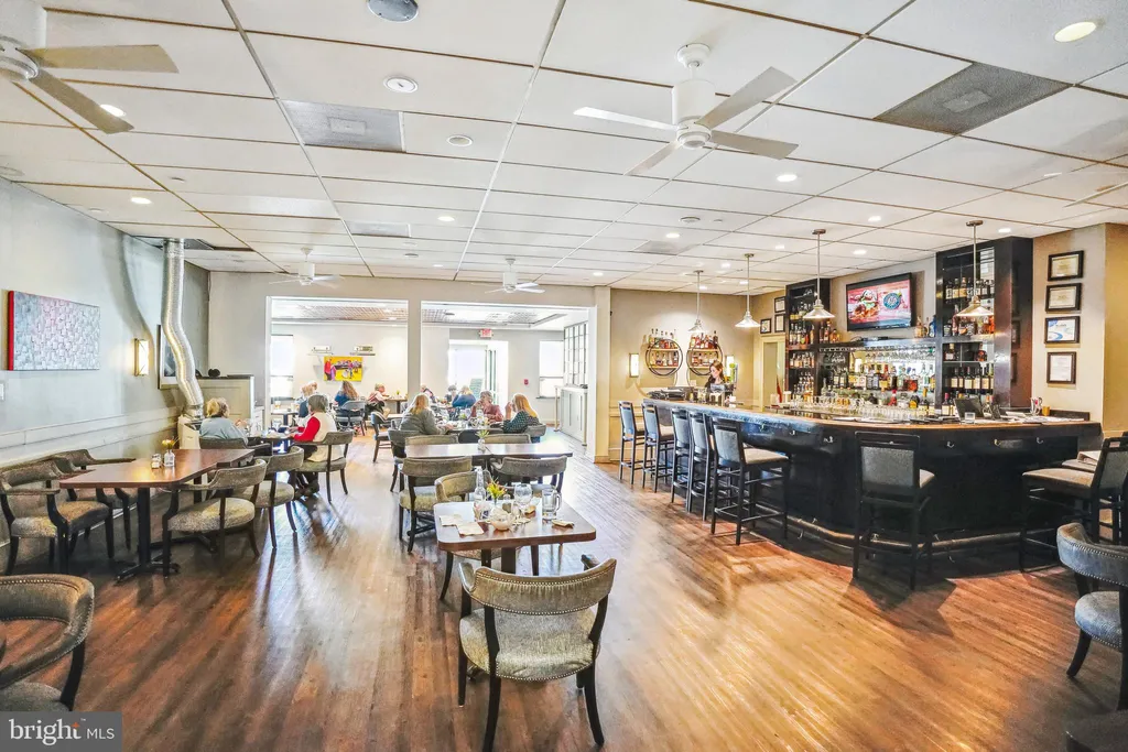 15107 Interlachen Drive Unit 2-620, Silver Spring, MD 20906