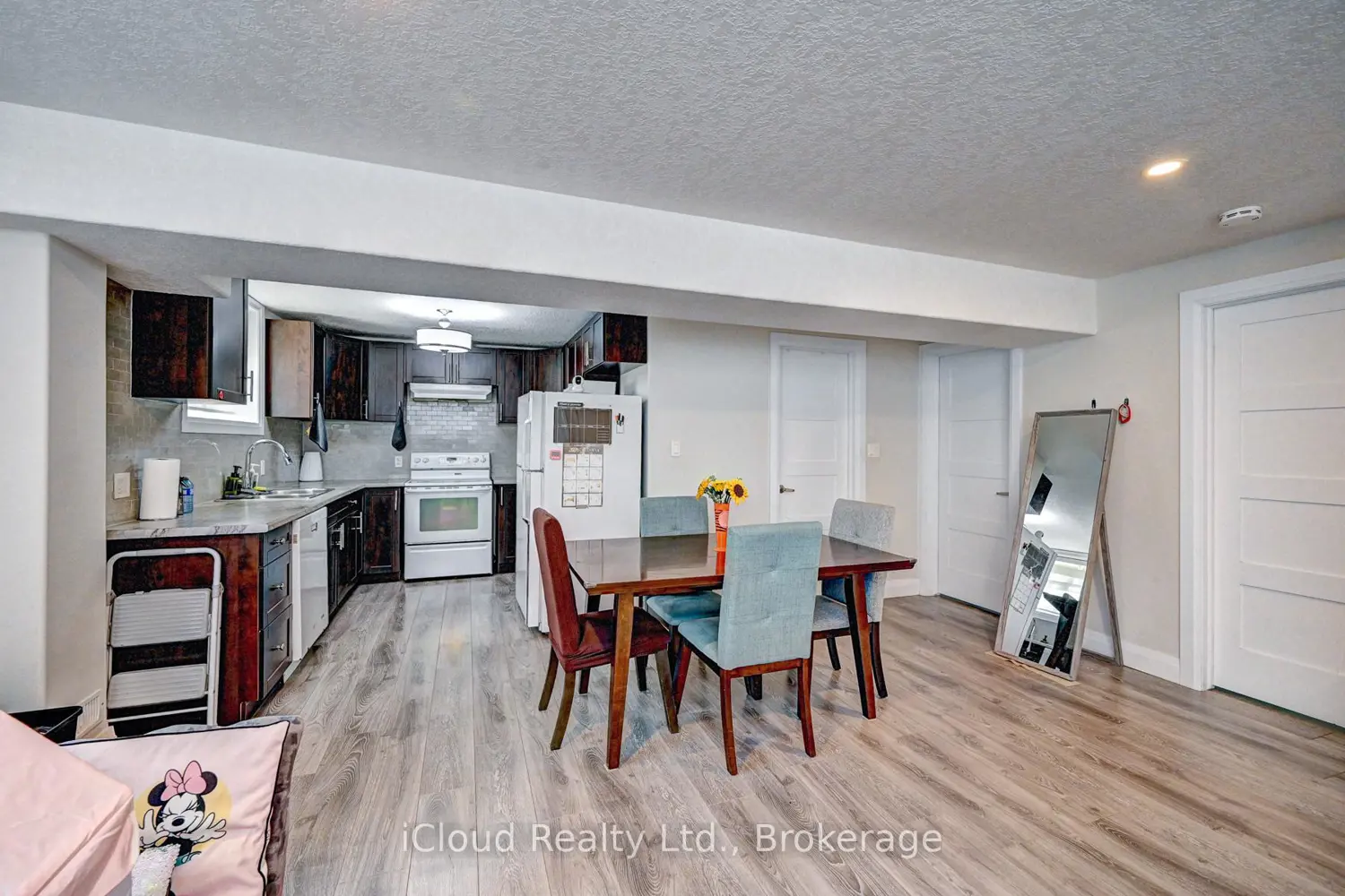 65 Arkell Road photo 4