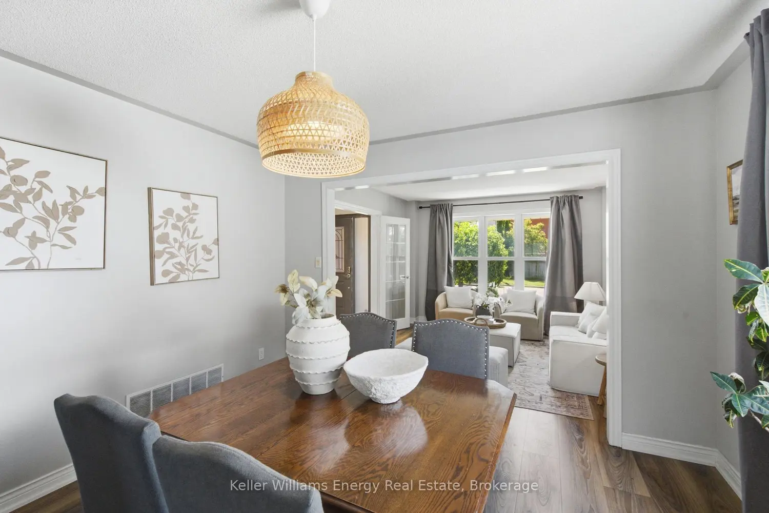 32 Sagewood Avenue photo 4