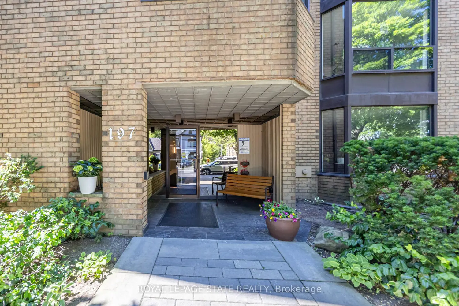 197 Duke Street 503 photo 3