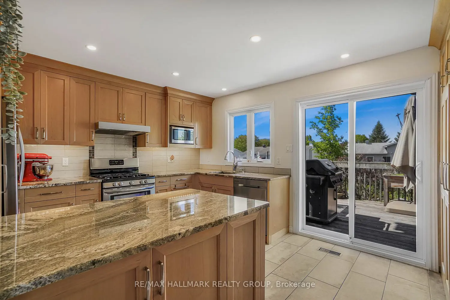 2659 Liliane Street photo 4