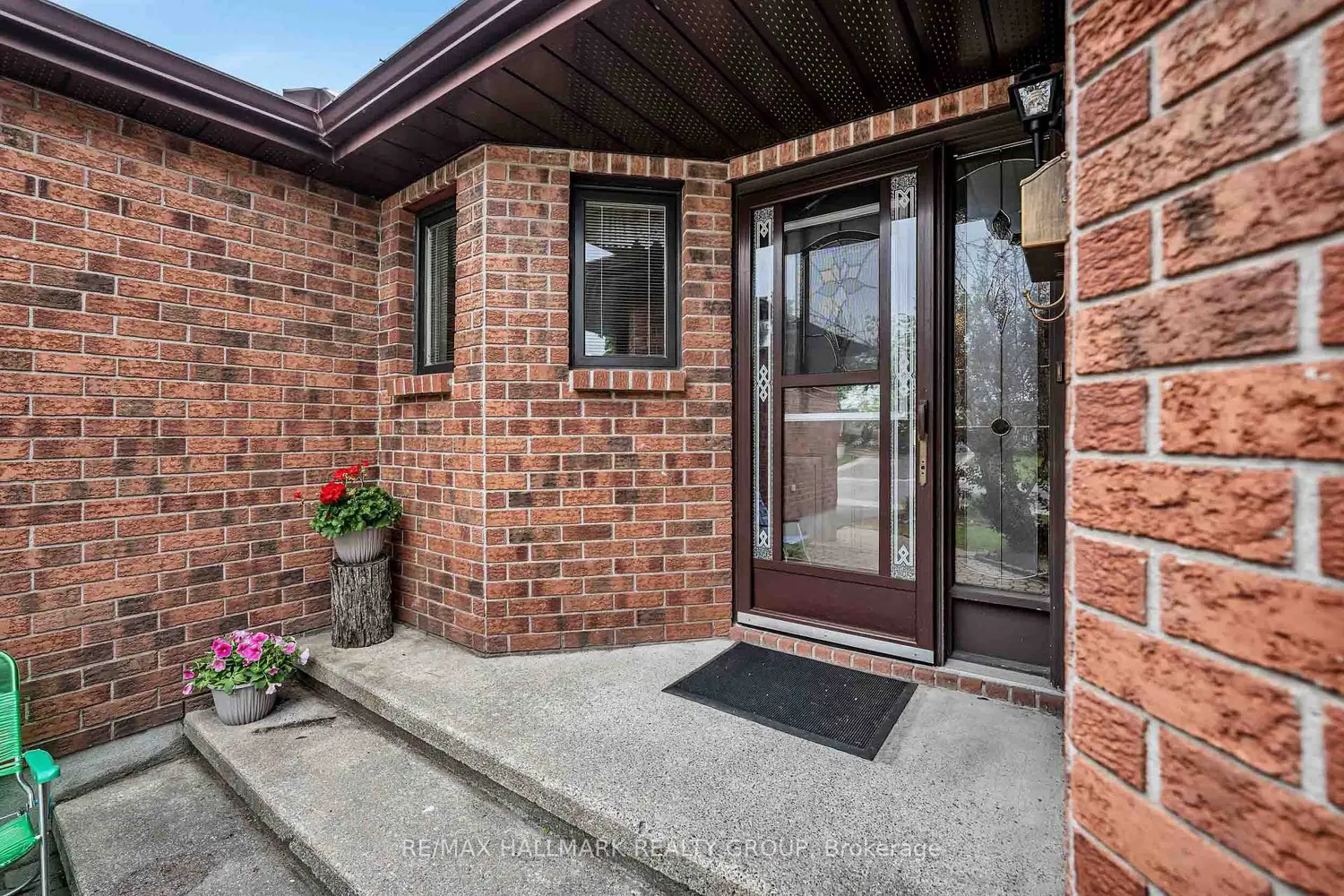 18 Randall James Drive photo 2