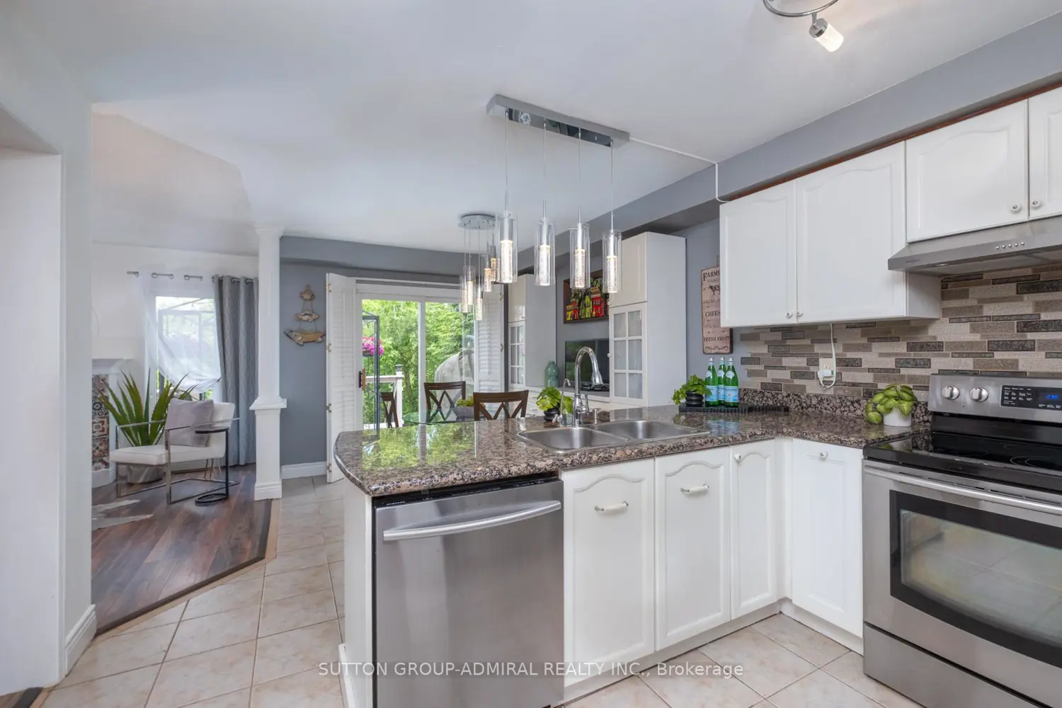 43 Crestridge Drive photo 4