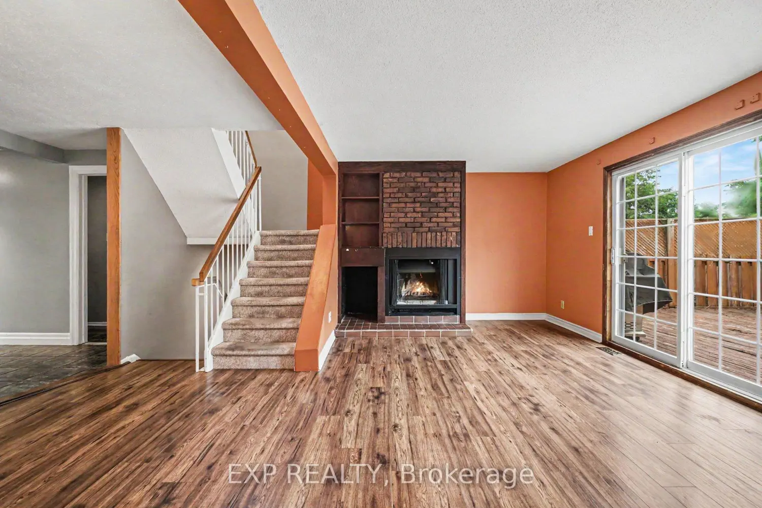 82 Sherway Drive photo 5