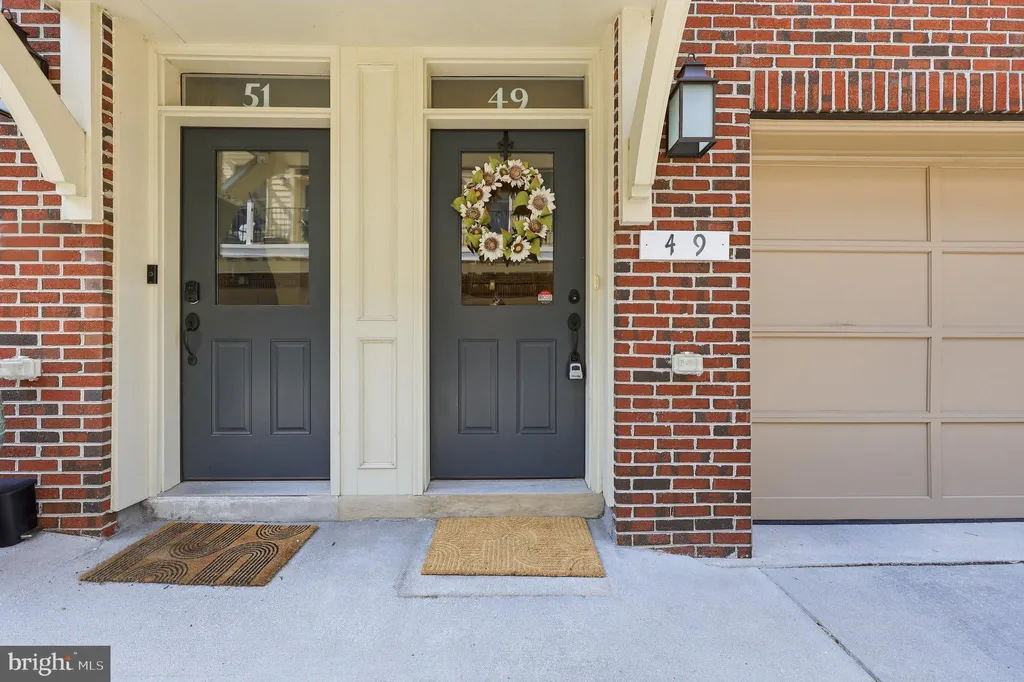 49 Maxwell Sq, Frederick, MD 21701 photo 3
