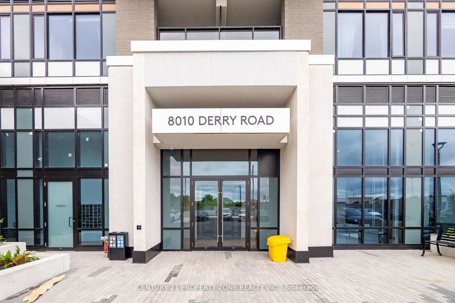 8010 Derry Road Th 105 photo 4