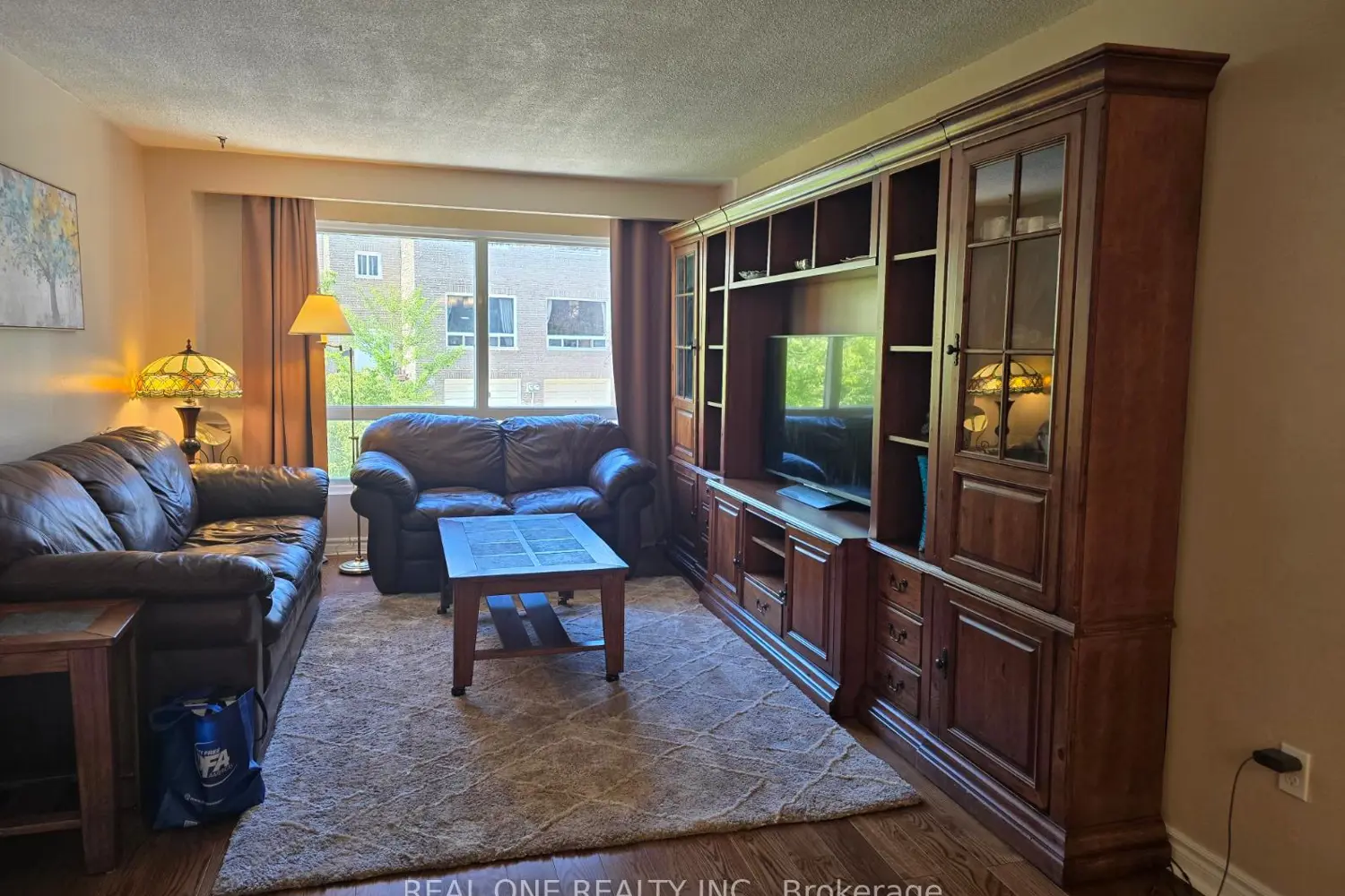174 Rusty Crestway photo 3
