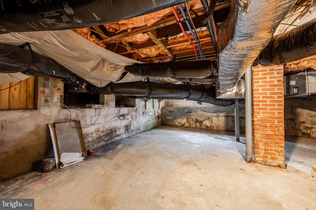 208 N Saratoga Street, Salisbury, MD 21804