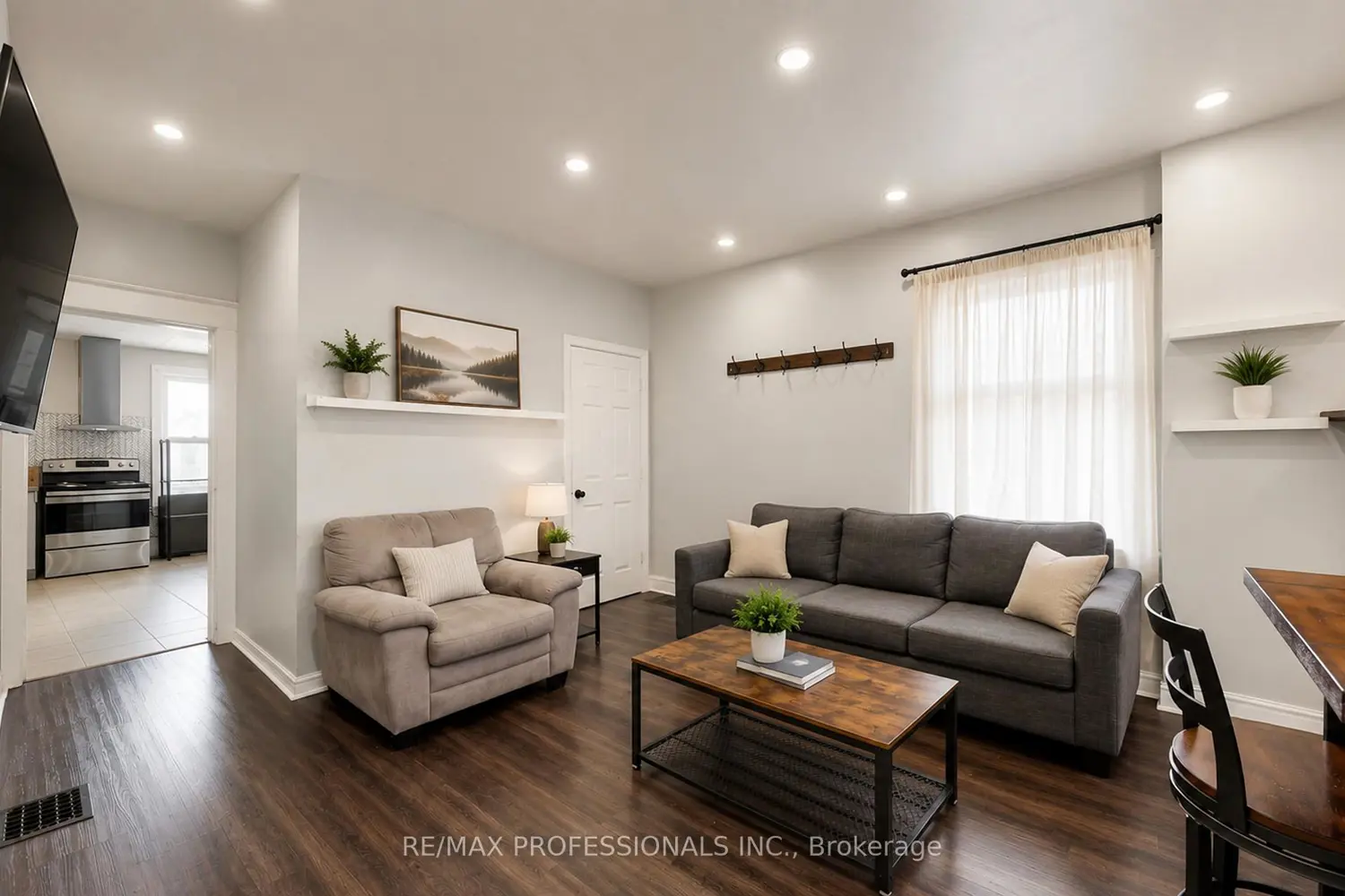 2 Muir Avenue photo 5