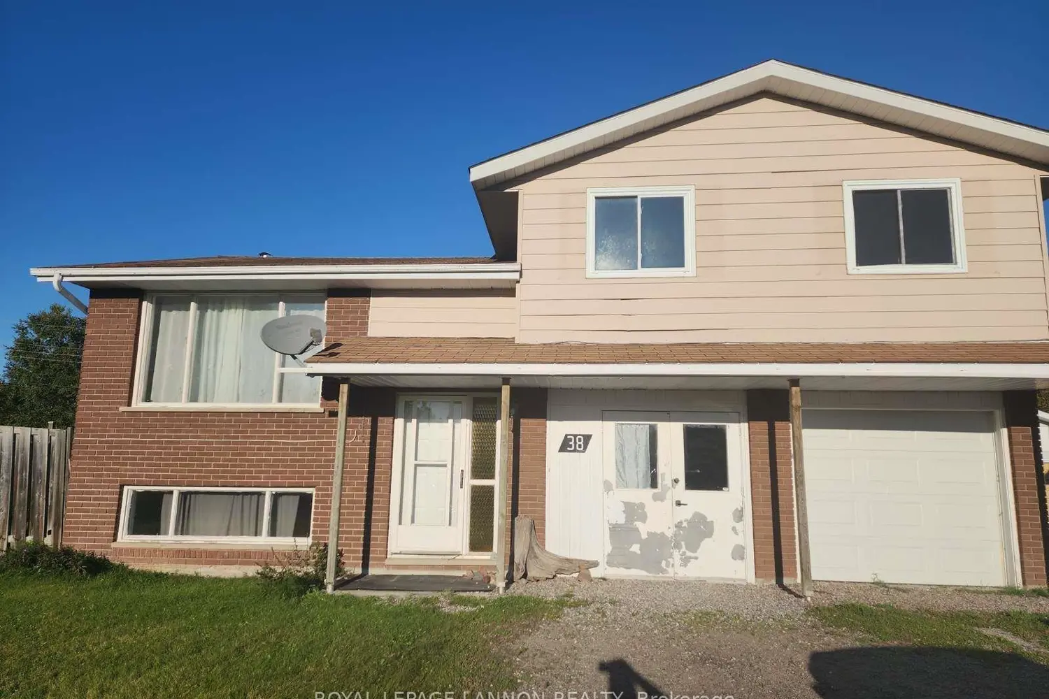 38 Eastgrove Crescent
