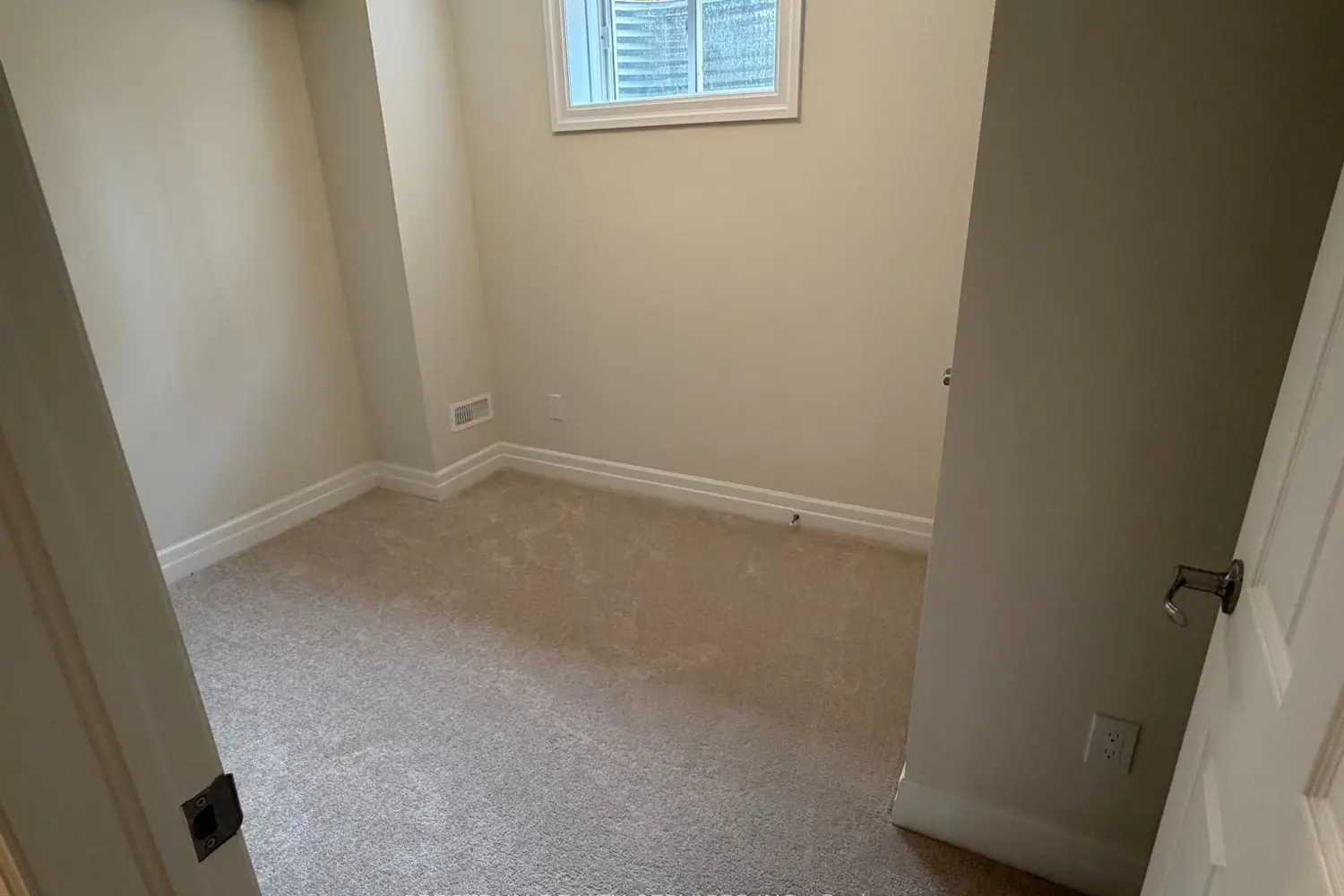 620 Colborne Street 51 photo 3