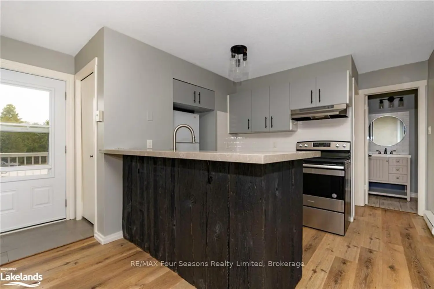 21 Dawson Drive 73 photo 5
