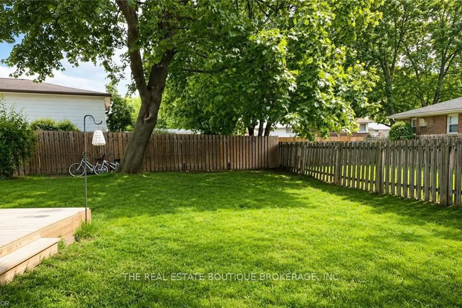 1345 Colonsay Drive photo 5