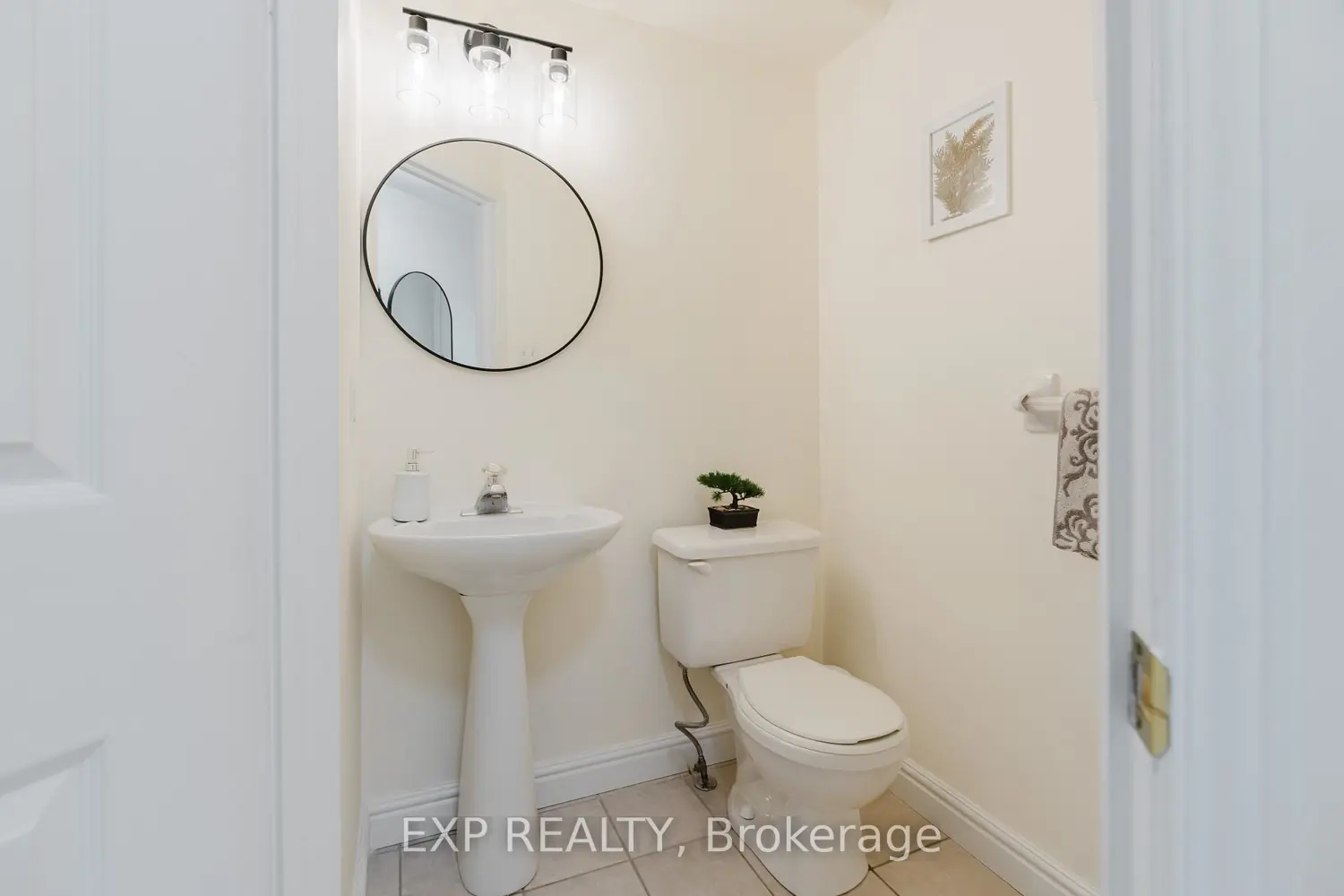 191 Beatrice Drive photo 4