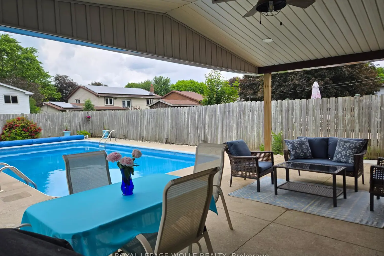 218 Arris Crescent photo 2