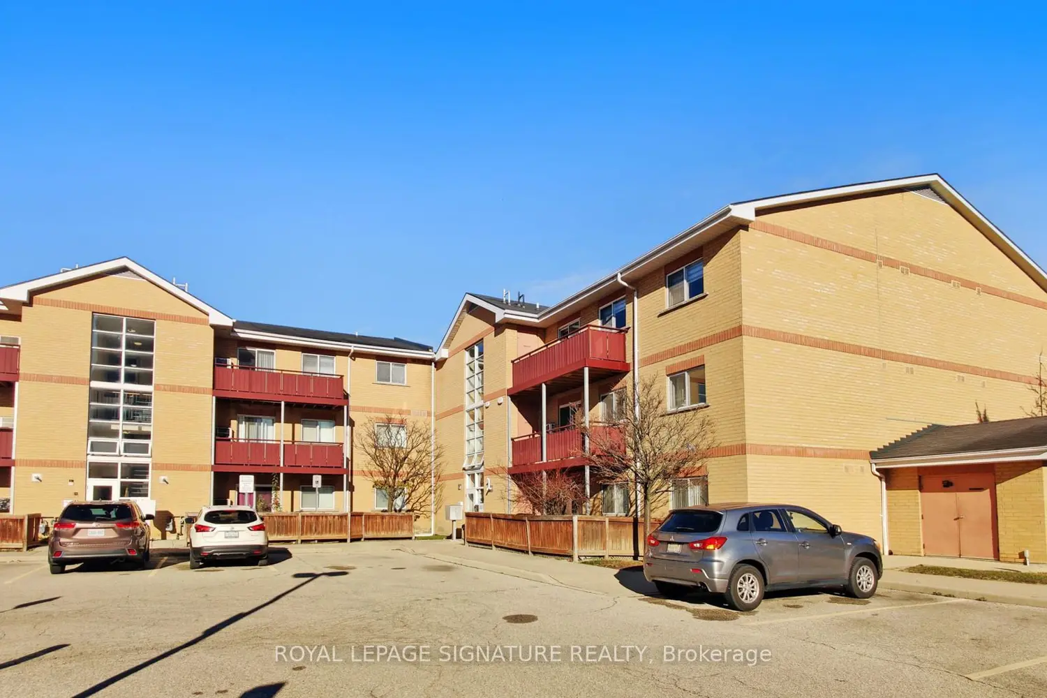 211 Forum Drive 103B photo 2