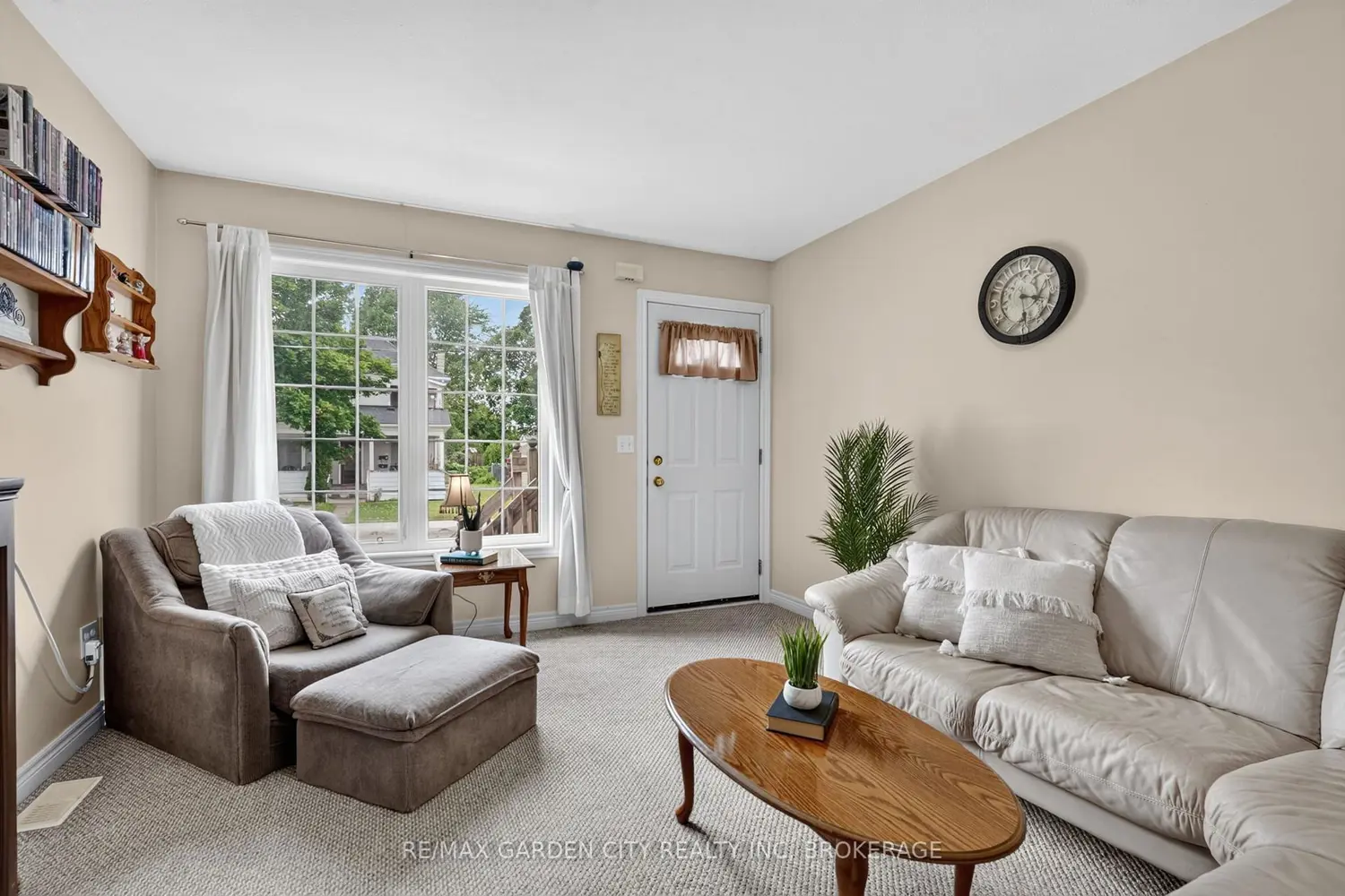 217 Pine Street photo 2